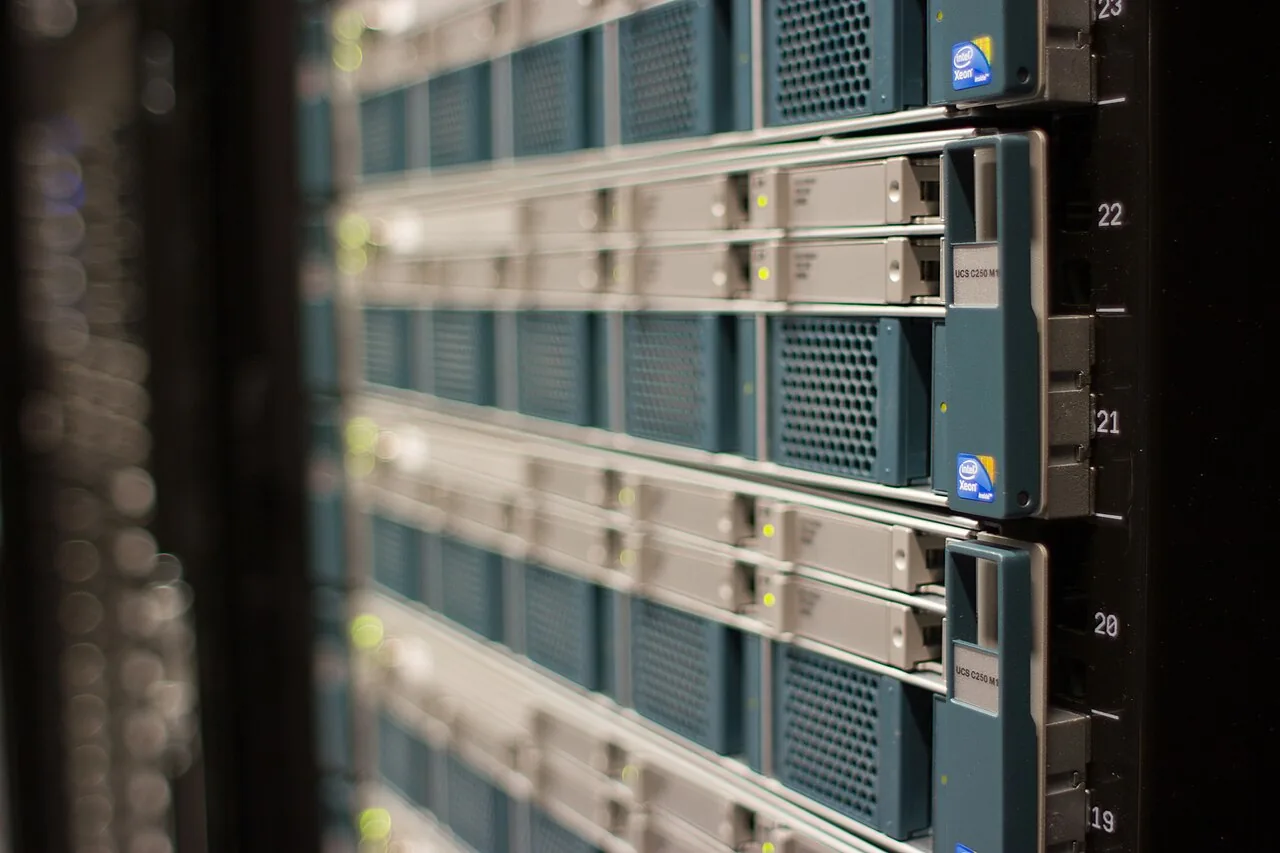 Symbolfoto: Wikimedia Foundation Servers-8055 15