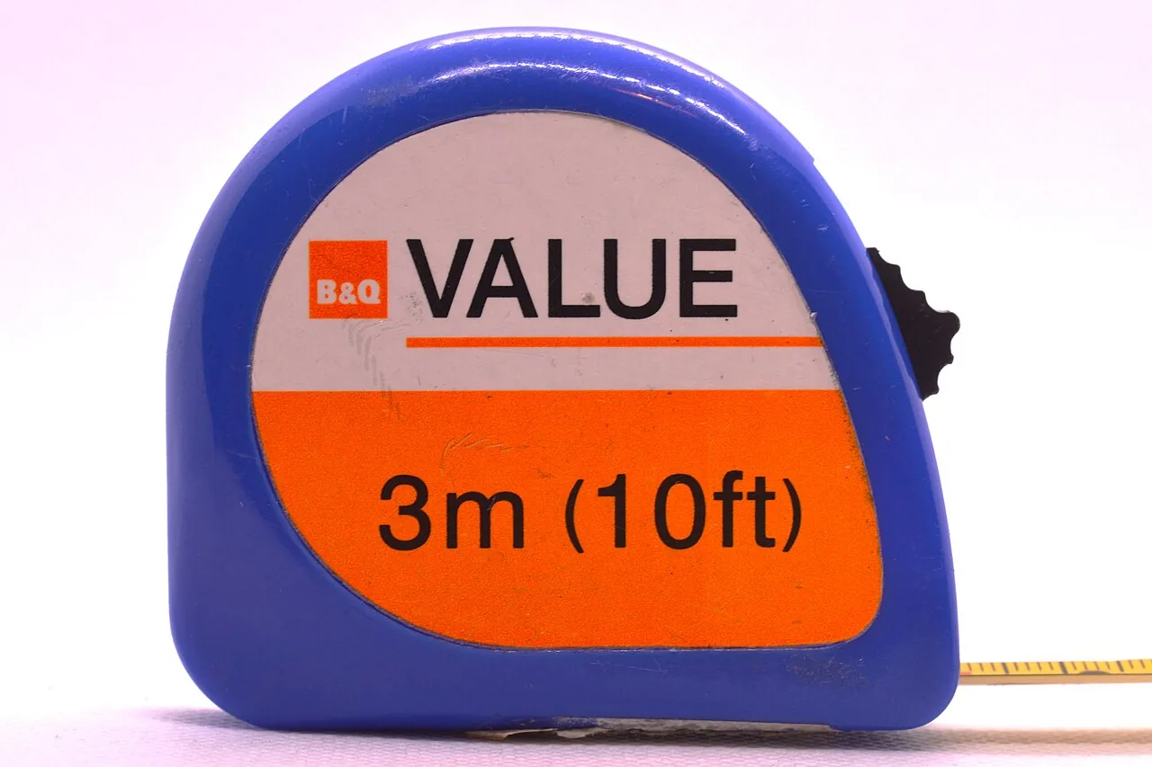 B&Q Tape Measure