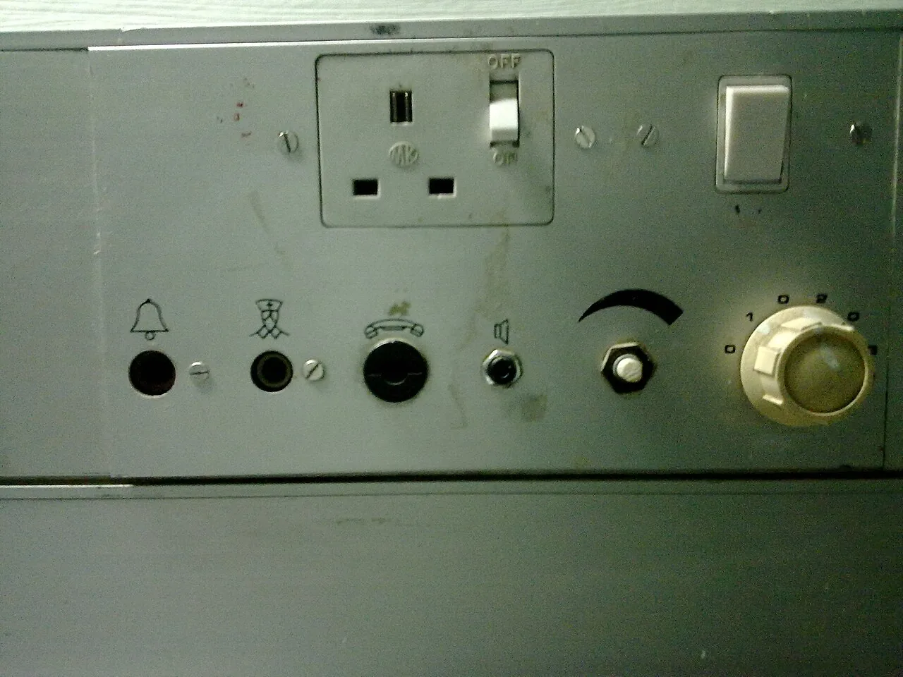 Emergency panel hospital bed side 34