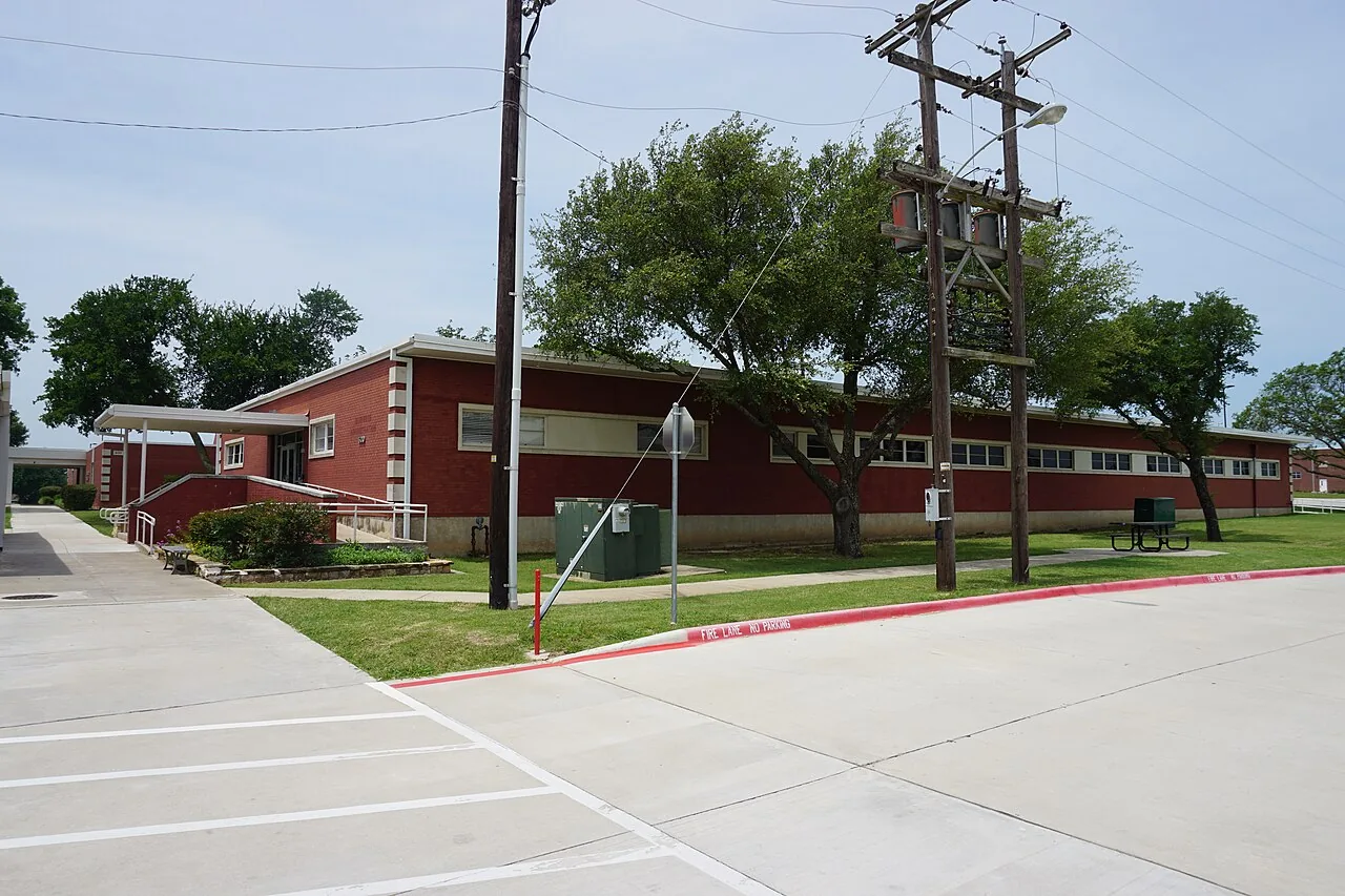 North Central Texas College June 2017 08 (Business and Computer Science Building)